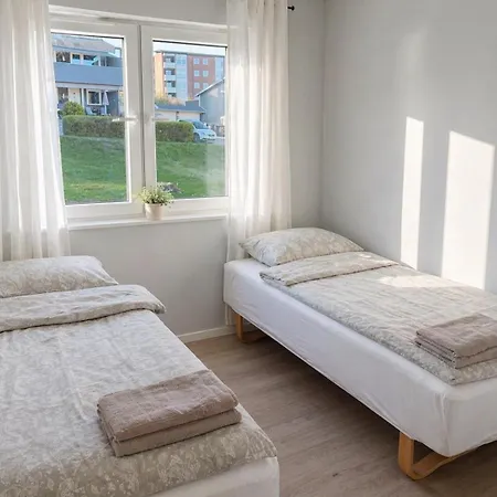 Ny Og Moderne Bolig I Apartmán *