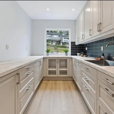 Ny Og Moderne Bolig I Apartmán