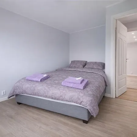 Ny Og Moderne Bolig I